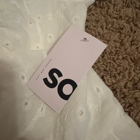 White Eyelet Ruffle Blouse - Picture 4 of 6